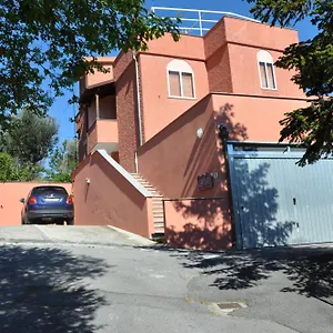 Paolina - App. 4 Posti , Ceriale Italia