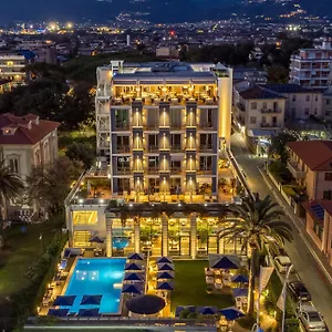 Excelsior 4*, Marina di Massa Italia